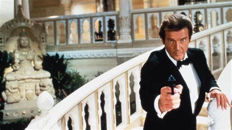 Sir Roger Moores Ten Best James Bond Moments Square Mile