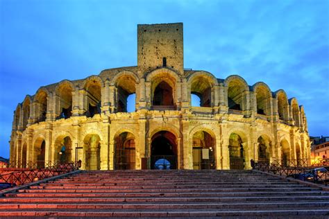 Check spelling or type a new query. Les monuments romains d'Arles