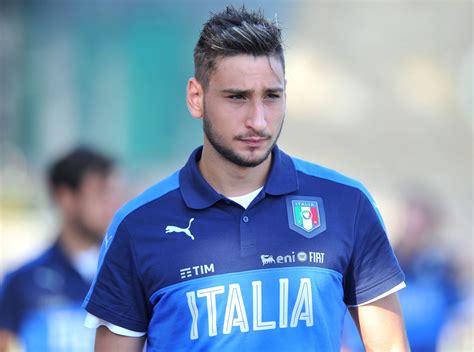 Check out his latest detailed stats including goals, assists, strengths & weaknesses and match ratings. Donnarumma record: più giovane portiere ad esordire con l ...