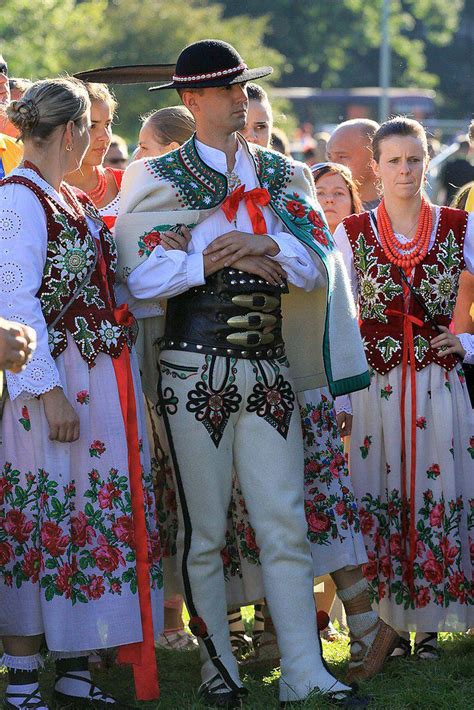 międzynarodowy festiwal folkloru ziem górskich poland polish traditional costume polish