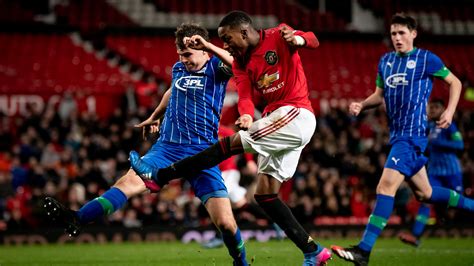 United Advance To Fa Youth Cup Semi Final Manchester United