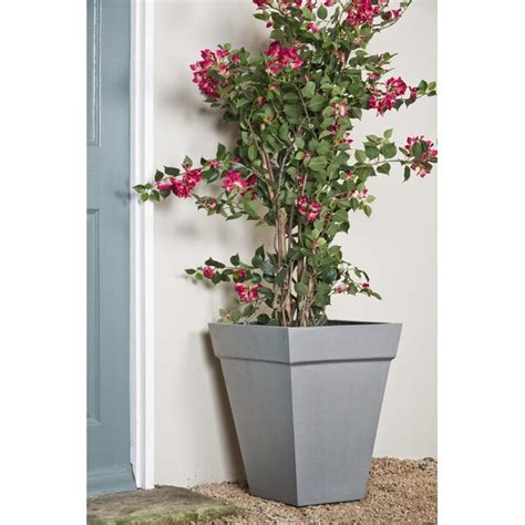 Bei bakker.com bekommen sie garantiert für jede im garten anfallende arbeit die passenden gartengeräte und gartenwerkzeuge. Garten Living Blumenkübel Baker aus Fiberglas | Wayfair.de