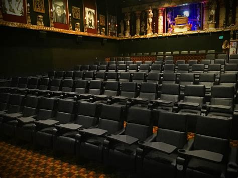 There are plenty of romantic comedies in which a couple gets a second chance. Amc Theaters With Reclining Seats In Illinois | Awesome Home