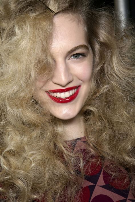 Curly Hair And The Summer Celebrity Hairstylist Explains How To Manage