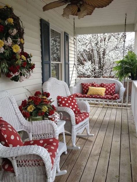 60 Beautiful Farmhouse Summer Porch Decorating Ideas In 2020 Front Porch Decorating Summer