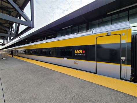 Via Rail Unveils The First Of Its New Train Sets Transit Toronto Weblog