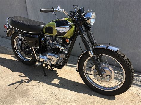 Triumph Tr6c Classic Style Motorcycles