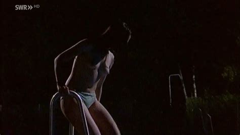 Nude Video Celebs Franka Potente Nude Nach Funf Im Urwald 1995