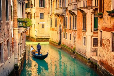 Discover the best things to do in venice with headout. Treasures of Italy Tour: Venice, Florence, Rome & Positano ...
