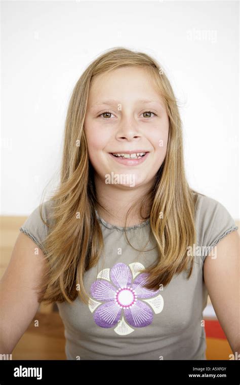 Girl Smiling Close Up Portrait Stock Photo Alamy