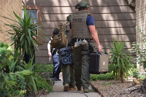 Heavily Armed Police Subdue Man After Hours Long Swat Situation At