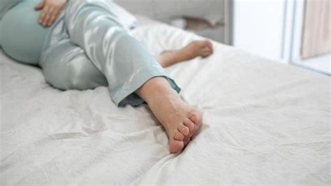 Restless Legs Syndrome In Pregnancy Heres What To Do Peanut