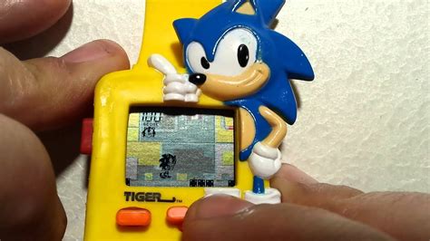 Tiger Electronics Sonic The Hedgehog Game Watch Youtube