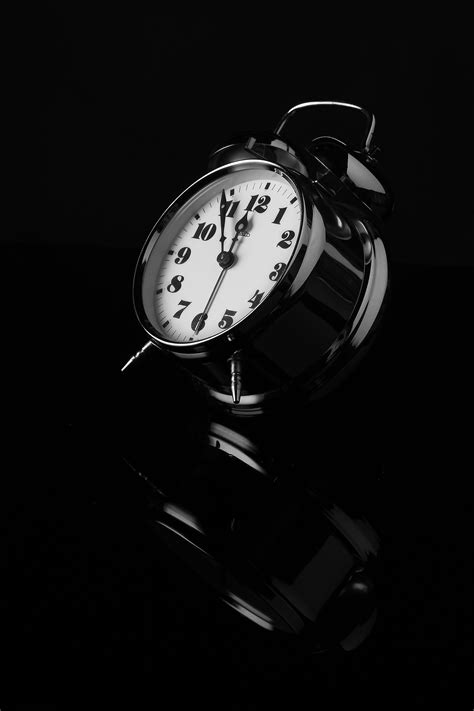 Version 1.00 september 19, 2012, initial release. Black Analog Alarm Clock · Free Stock Photo