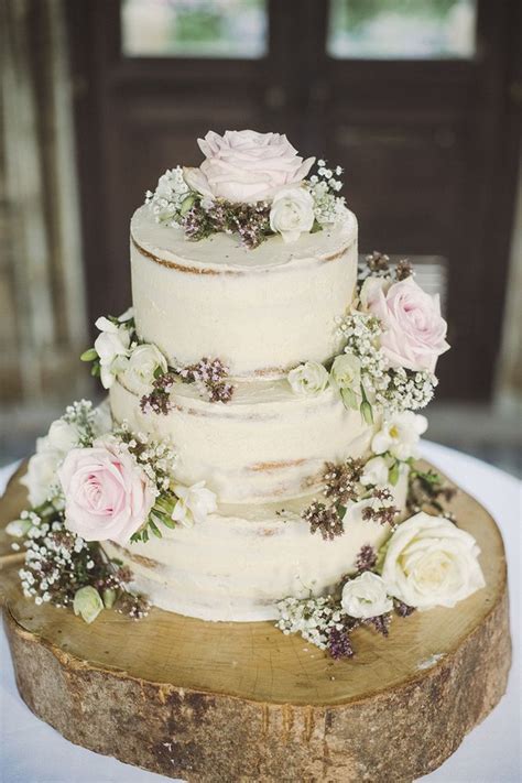 20 Budget Friendly Simple Wedding Cakes For 2021 Page 2 Hi Miss Puff