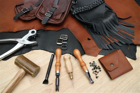 Tools And Supplies For Intermediate Leatherwork Leather Working