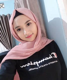 Check spelling or type a new query. 16 Wanita Cantik Berhijab di 2020 | Kecantikan, Wanita cantik, Wanita