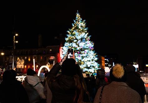 What To Know About Milwaukees 2023 Christmas Tree Lighting Ceremony