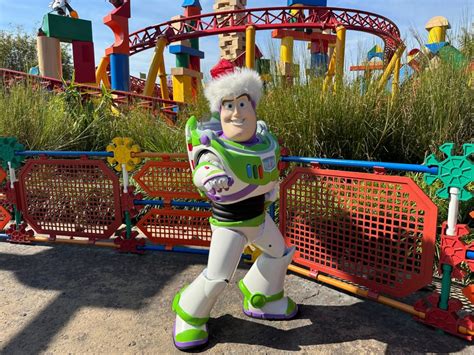 Toy Story Land Characters Dress Up For Christmas 2022 At Disneys