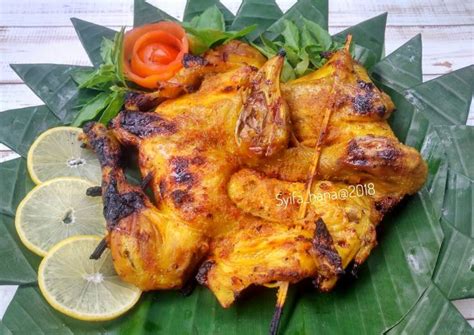 Ternyata cocok untuk ditemuin sama opor ingkung. Ayam Goreng Ingkung - resep ayam ayam