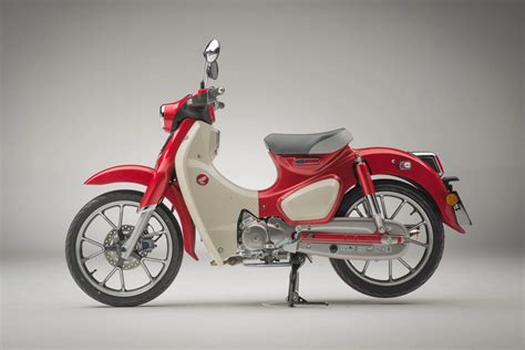 The Honda Super Cub Anime Captures The Reality Of Riding
