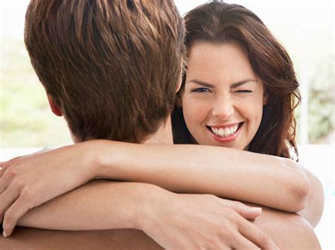 لذت خوردن و لیسیدن واژن زن و آلت تناسلی مرد، افزایش لذت رابطه جنسی