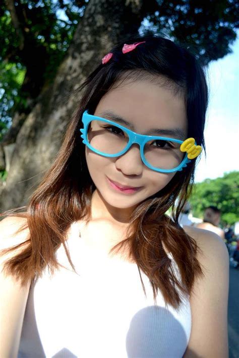 Cute Asian In Glasses Chinesekoreanjapanese Tumblr Pics