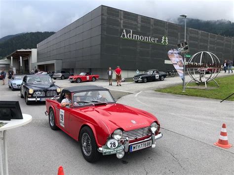 Über 90 Oldtimer bei der Grimming-Gesäuse-Classic - Liezen