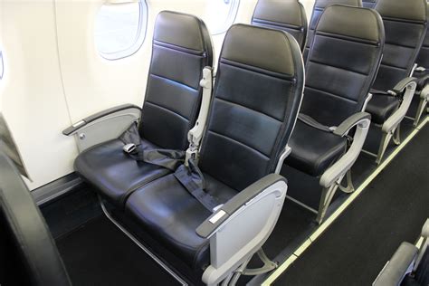 Inside Alaska Airlines Embraer E175s Simple Flying