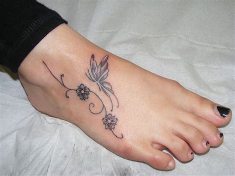 29 Sexy Foot Tattoos For Women