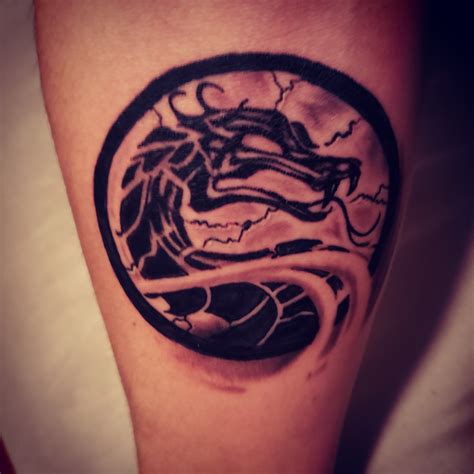Algo de hoy chiletattoo inkchile scorpion mortalk. Mortal Kombat Dragon Logo Tattoo - Wiki Tattoo