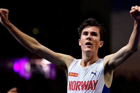 Jakob ingebrigtsen delivers family gold in 1500m final as britain's josh kerr takes bronze. Jakob Ingebrigtsen: 17-year-old Norwegian completes golden double at European Championship ...