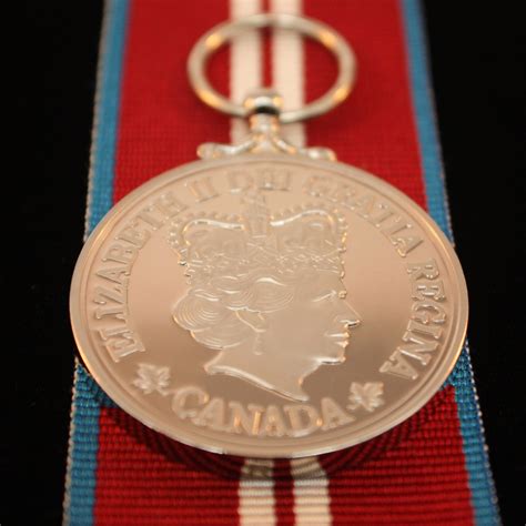 queens diamond jubilee  medal reproduction defence medals canada