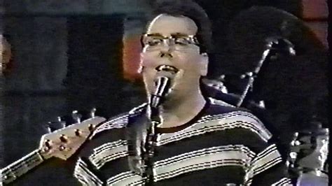 60 minutes =1 hour ; They Might Be Giants on 120 Minutes (1994 - 60fps) - YouTube