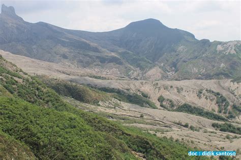 Gunung kelud kab kediri terletak di provinsi jawa timur, indonesia. Wisata Gunung Kelud Kediri - Wisata Obyek Indonesia