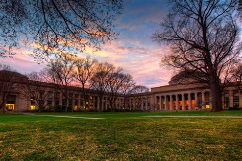 The university is known for modern curricula: Massachusetts Institute of Technology | Data USA