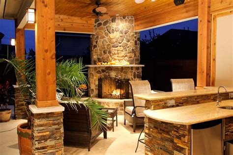Gorgeous 25 Outdoor Fireplaces And Patios Design Ideas For Your