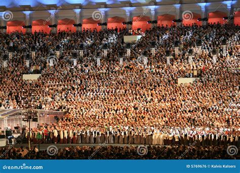 Thousand People Singing Editorial Photo Image Of Arena 5769676