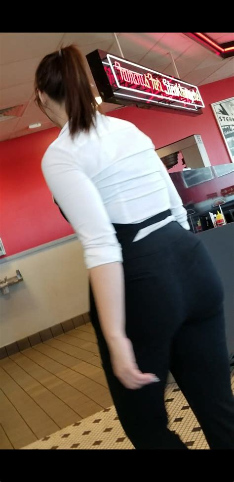 Fine Waitress With Video Tight Jeans Forum