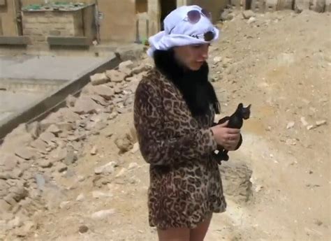 INTERNATIONAL Une vidéo porno tournée devant les pyramides irrite l Egypte