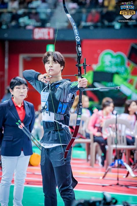 2018 아이돌스타 육상 볼링 양궁 리듬 체조 족구 선수권 대회) was held at goyang gymnasium in goyang, south korea on august 20 and 27. "2018 Idol Star Athletics Championships" Releases Photos ...