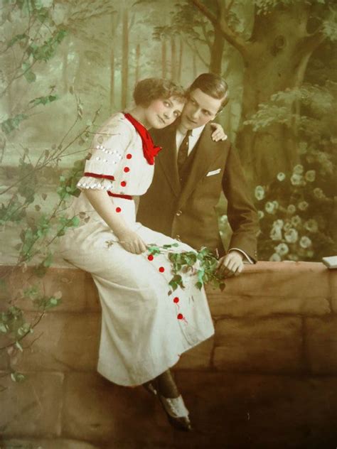 Antique Romantic Couple Postcard Valentines Day Lovers Romance