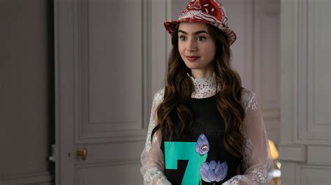 Lily Collinss Personal Style Is Nothing Like “emily In Paris” Teen Vogue