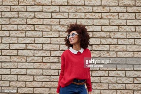 african american woman big sunglasses photos and premium high res pictures getty images
