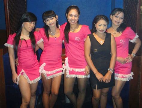 Ds Bar Gogo Dancers And Striptease Blok M Jakarta100bars