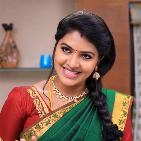 Tamil Serial Actress Rachita Mahalakshmi Saree Photos Hd Gallery