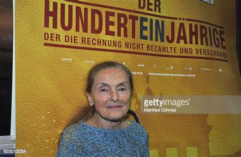 Erni Mangold Poses During The Premiere Of The Film Der News Photo
