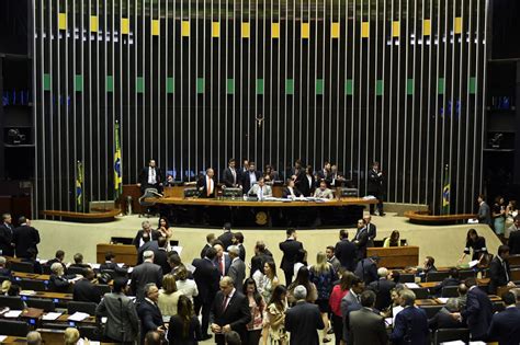 Partidos De Oposi O A Bolsonaro Se Re Nem Para Formar Bloco Sem Pt
