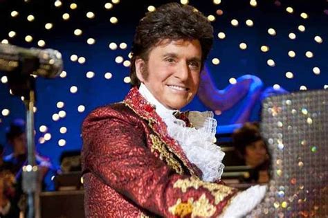 Movie Review Behind The Candelabra 15 Graham Young Chronicle Live