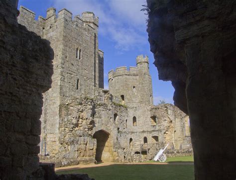 Bodiam Castle Interior Gatehouse Marion Cw Marion In Cornwall Flickr
